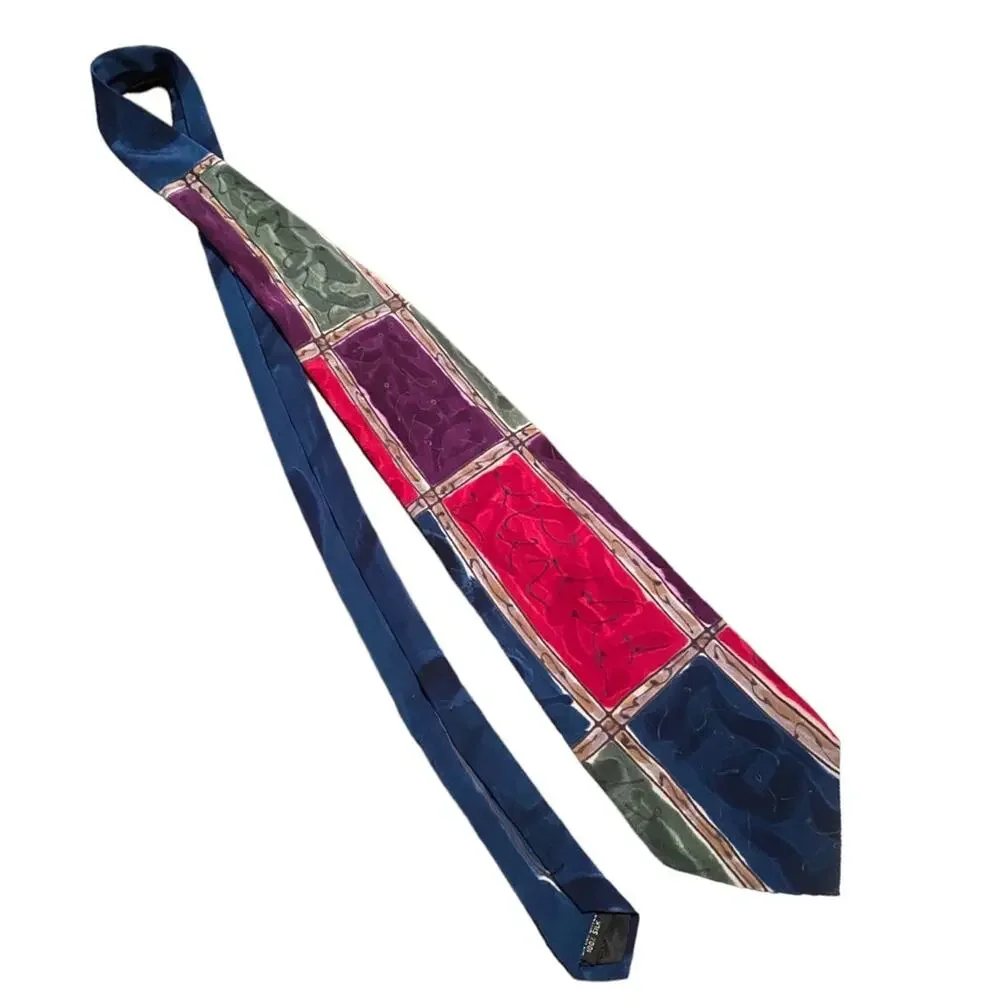 Robert Daskai Hand Painted tie 100% Silk Made in the USA